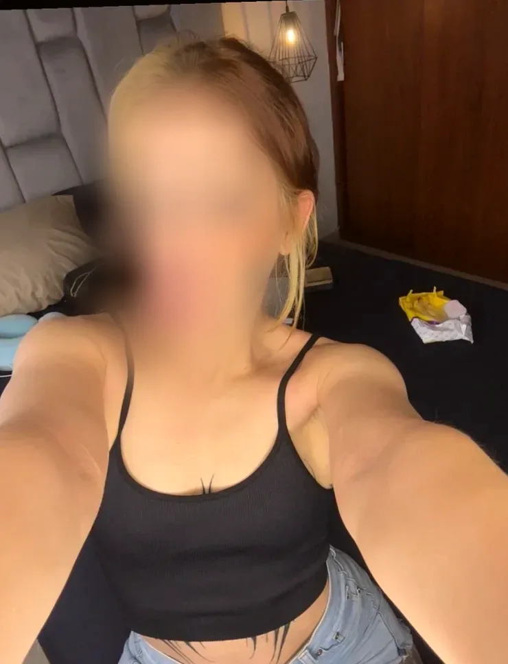 Alina, 24