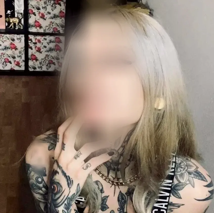 Esra, 21