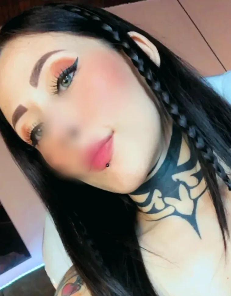 Isabell, 26