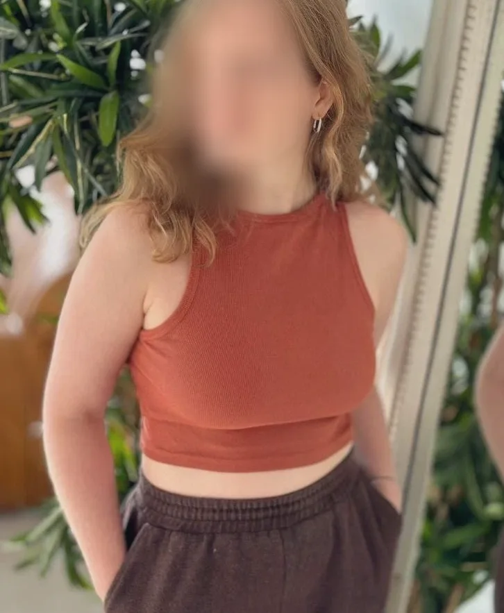 Janina, 27
