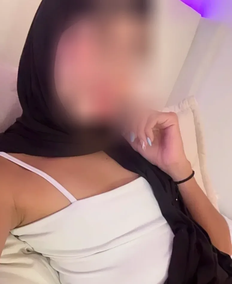 Michelle, 24
