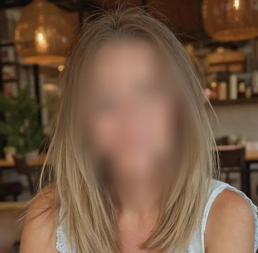 Pauline, 37