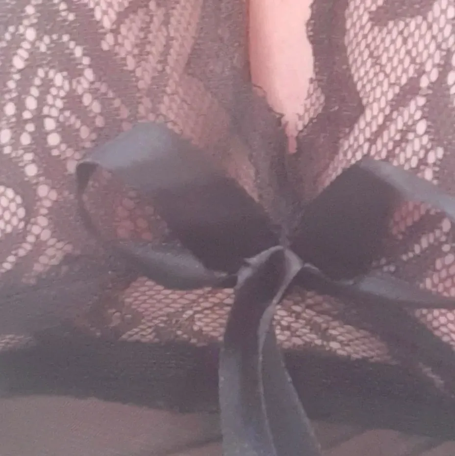 Sabrina, 38