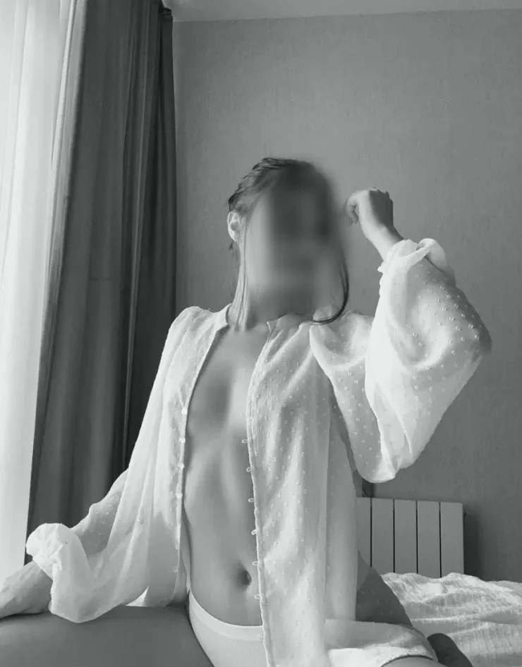 Wiebke, 25